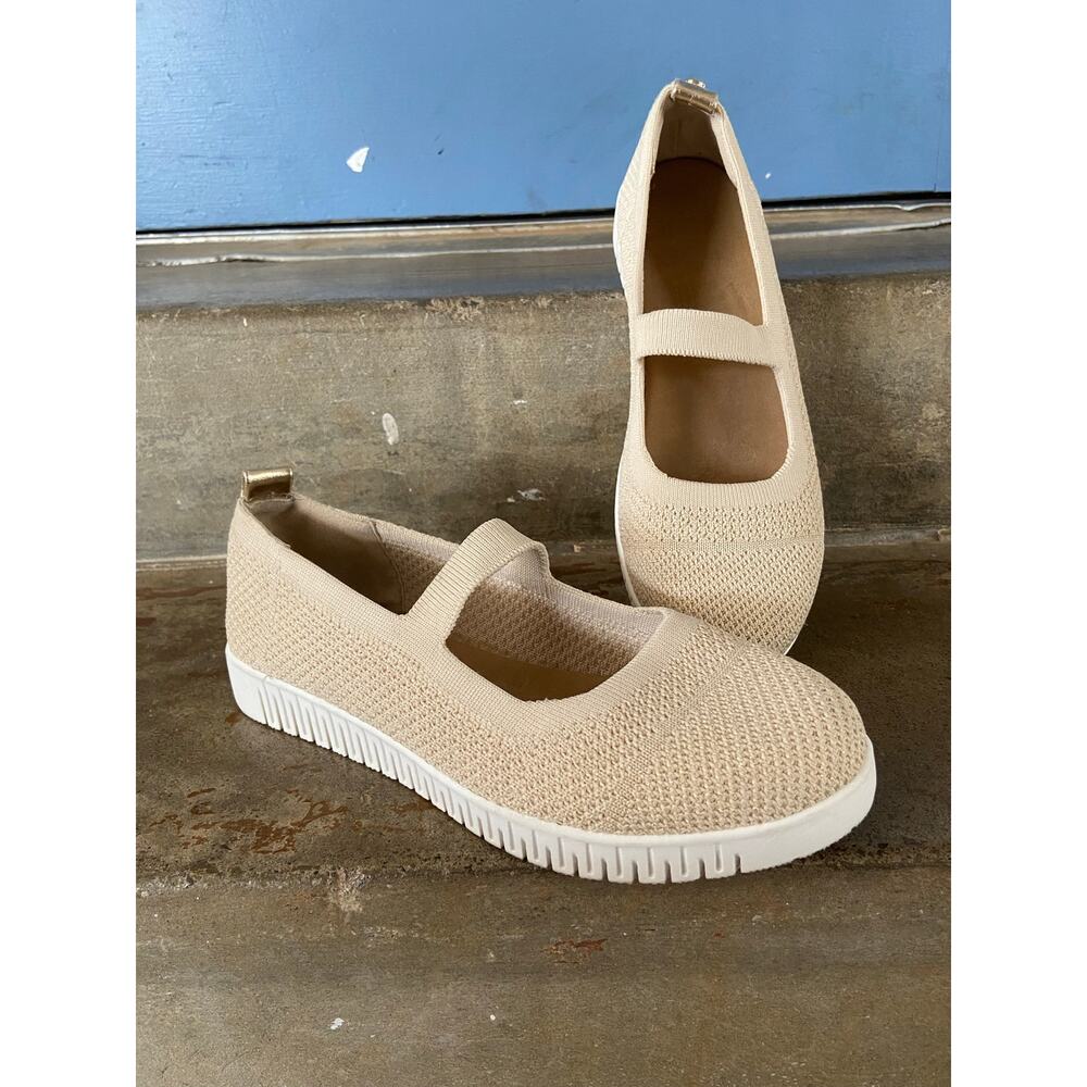 Taryn Rose cream with gold flecks knit mary jane on white outsole